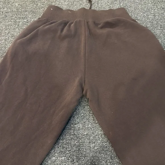 Womens Nike sweatsuit
Size Med top
Size SM bottom - Picture 5 of 6